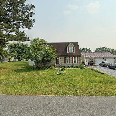 428 W High St, Felton, DE 19943