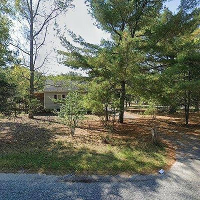 5777 Holly St, Mays Landing, NJ 08330