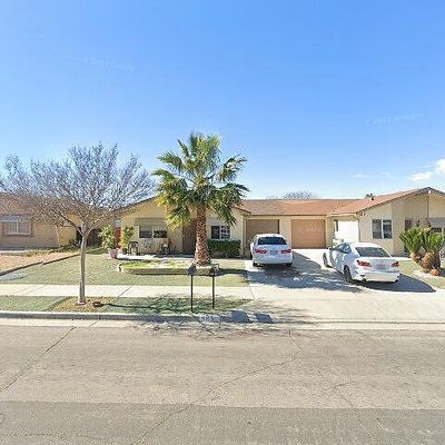 585 Toledo Dr, Hemet, CA 92545