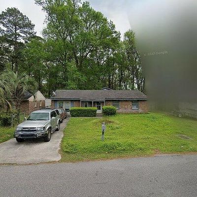 6018 Betty Dr, Savannah, GA 31406