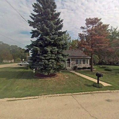 526 Ash St, Omro, WI 54963