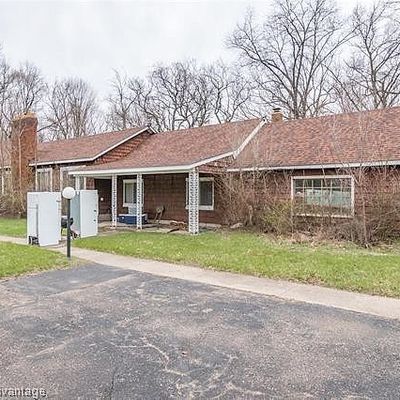 5375 Auburn Rd, Shelby Township, MI 48317