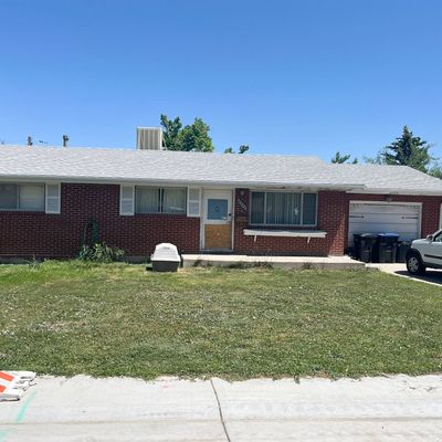 6528 Xavier St, Arvada, CO 80003