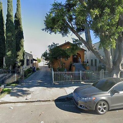 7102 Estrella Ave, Los Angeles, CA 90044