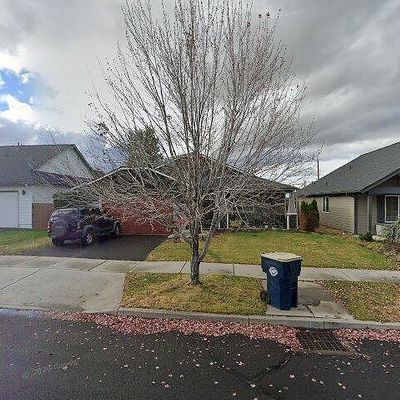 63825 Hunters Cir, Bend, OR 97701