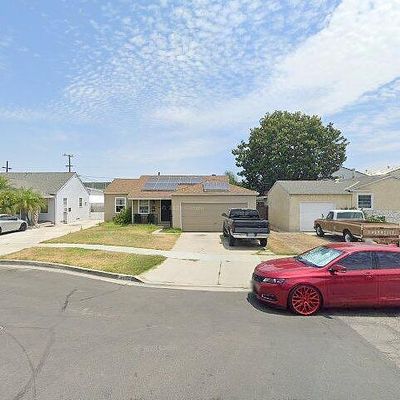 6474 Raymond Ave, Long Beach, CA 90805