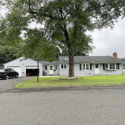 8 Starr Ln, Enfield, CT 06082