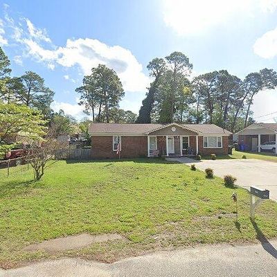 805 Rodie Ave, Fayetteville, NC 28304