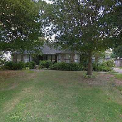 806 Drake Dr, Conway, AR 72034