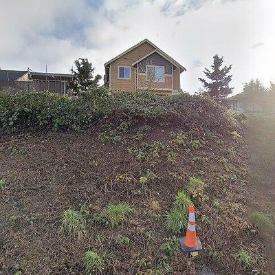 8136 22 Nd Ave Sw, Seattle, WA 98106