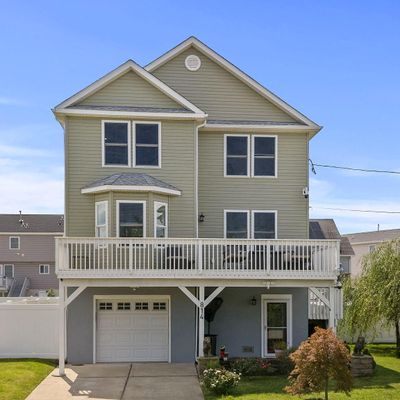 814 Brook Ave, Union Beach, NJ 07735