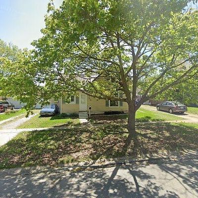 814 E Robinson St, Knoxville, IA 50138