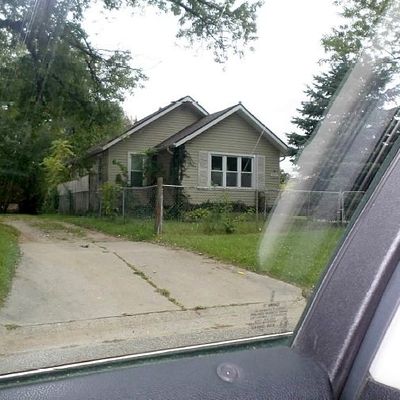 814 Orlando Ave, Pontiac, MI 48340