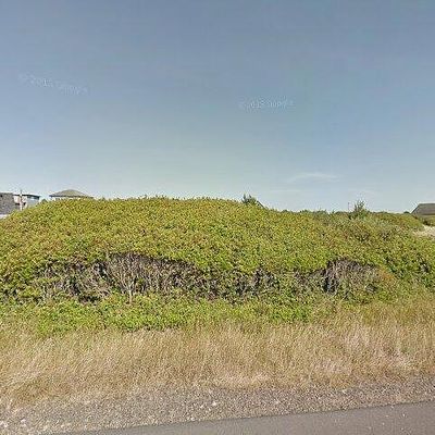 814 S Sand Dune Ave Sw, Ocean Shores, WA 98569