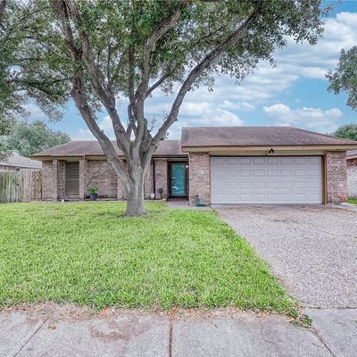 8145 Barrogate Dr, Corpus Christi, TX 78409