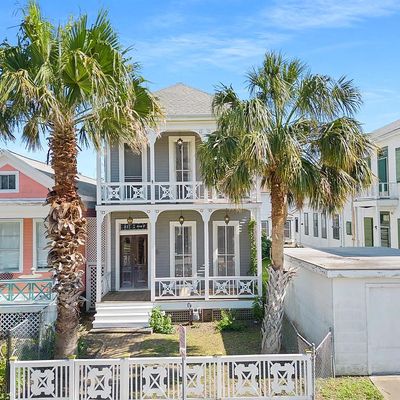 815 Church St, Galveston, TX 77550