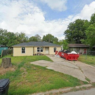 8150 Herschelwood St, Houston, TX 77033