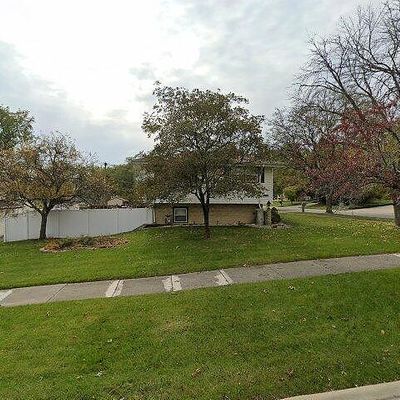 8155 W 89 Th St, Hickory Hills, IL 60457