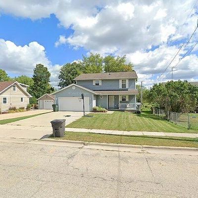 816 N Jackson Ave, Jefferson, WI 53549