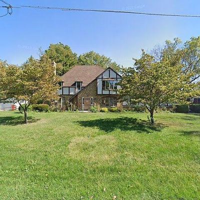 816 N Burtschi, Vandalia, IL 62471