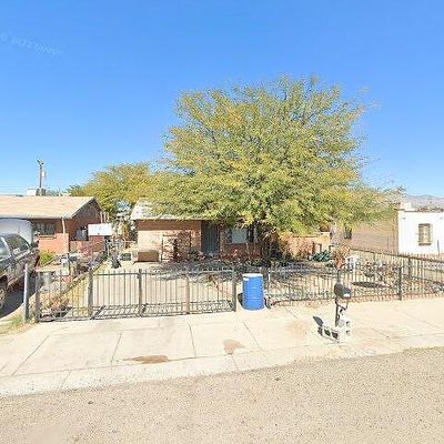 816 W Budmoore Ter, Tucson, AZ 85705