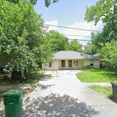 8161 Record St, Houston, TX 77028