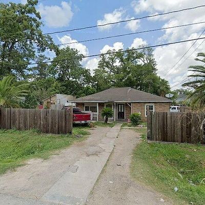 8169 Linda Vista Rd, Houston, TX 77028