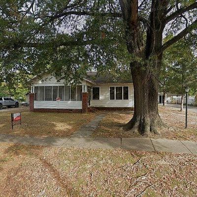 817 E Chism St, Paris, AR 72855