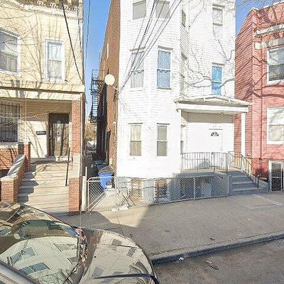 817 E 227 Th St, Bronx, NY 10466