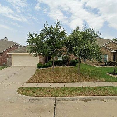 817 Loftin St, Crowley, TX 76036