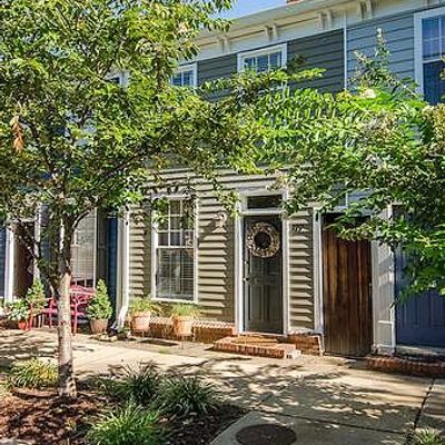 817 Oronoco St, Alexandria, VA 22314