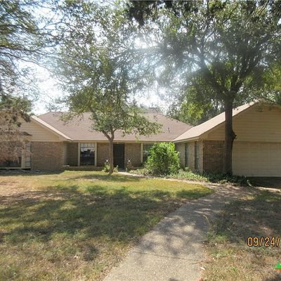 817 Trail Crest Dr, Harker Heights, TX 76548