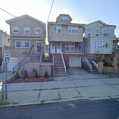 818 Kennedy Blvd, Bayonne, NJ 07002