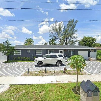 8180 Nw 183 Rd St, Hialeah, FL 33015