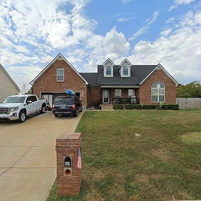 819 Ellie Nat Dr, Clarksville, TN 37040