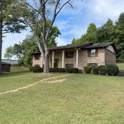 819 Lower Mill Rd, Hixson, TN 37343