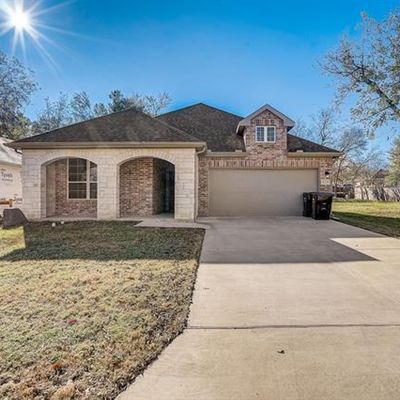 819 Oneal St, Greenville, TX 75401