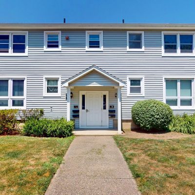 82 Carriage Path S, Milford, CT 06460