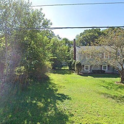 82 Daly Dr, Stoughton, MA 02072