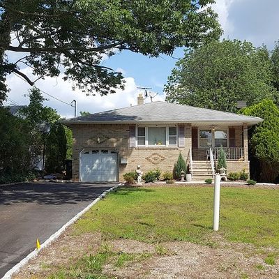 82 Elm Ave, Iselin, NJ 08830