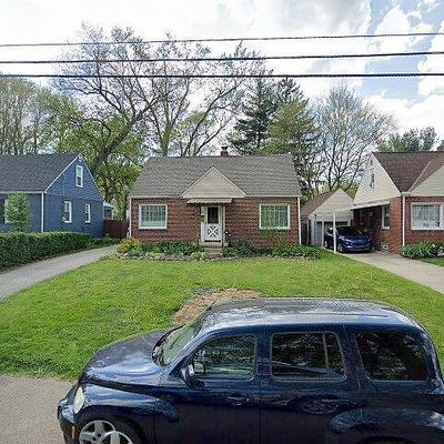 82 Hawk Ave, Akron, OH 44312