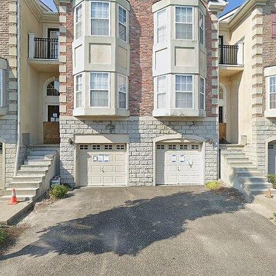 82 Osprey Ct, Secaucus, NJ 07094