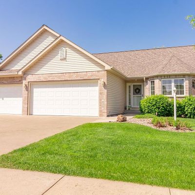 820 Aurora Cir, Red Wing, MN 55066