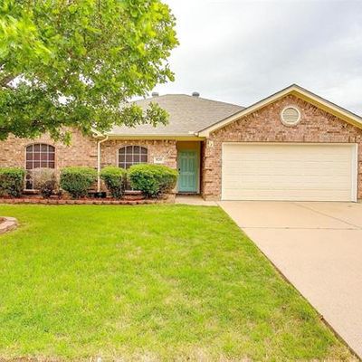 820 Chestnut Ave, Burleson, TX 76028