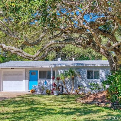 820 E 10 Th Ave, New Smyrna Beach, FL 32169