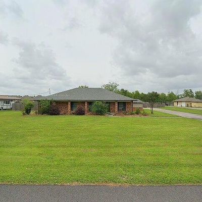 820 Lakeridge Ln, Lake Charles, LA 70605