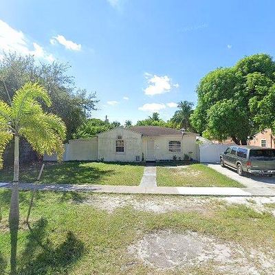 820 Nw 123 Rd St, North Miami, FL 33168