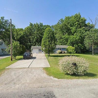 820 Steiner Rd, Monroe, MI 48162