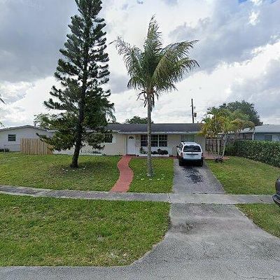 820 Sw 64 Th Pkwy, Pembroke Pines, FL 33023