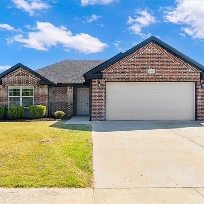 820 Washburn Dr, Pea Ridge, AR 72751